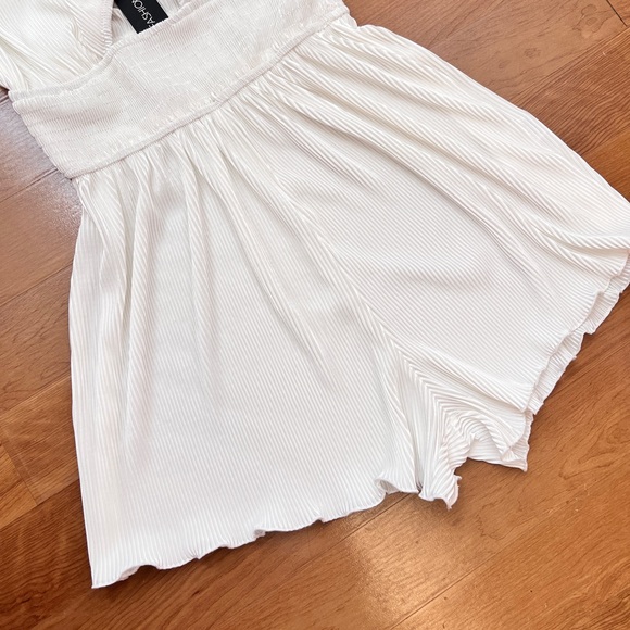 NWT Nicolette Plisse Romper - Picture 7 of 13